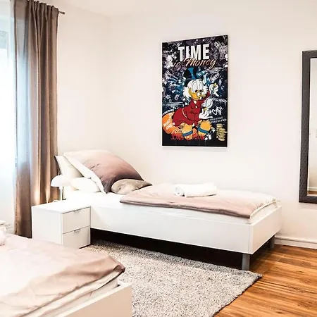 Apartment Kj Ferienwohnung Zentral - Swimming Pool - Balkon - Parkplatz