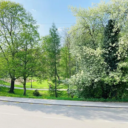 Apartment Kj Ferienwohnung Zentral - Swimming Pool - Balkon - Parkplatz