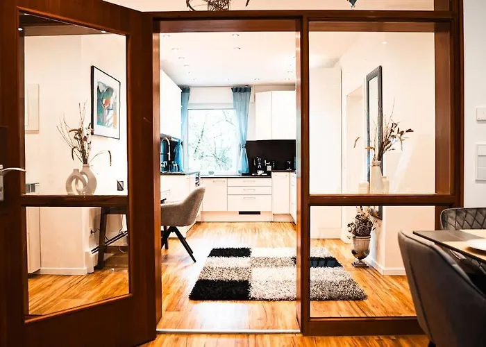 Appartement Kj Ferienwohnung Zentral - Swimming Pool - Balkon - Parkplatz