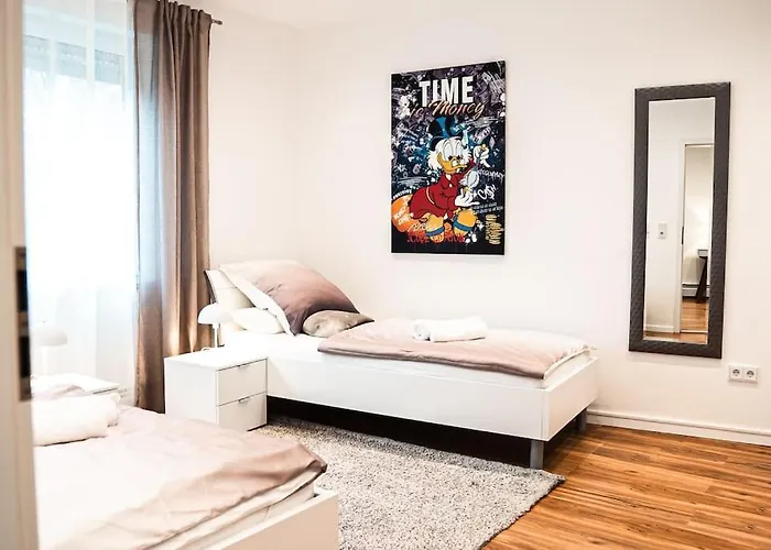 Appartement Kj Ferienwohnung Zentral - Swimming Pool - Balkon - Parkplatz